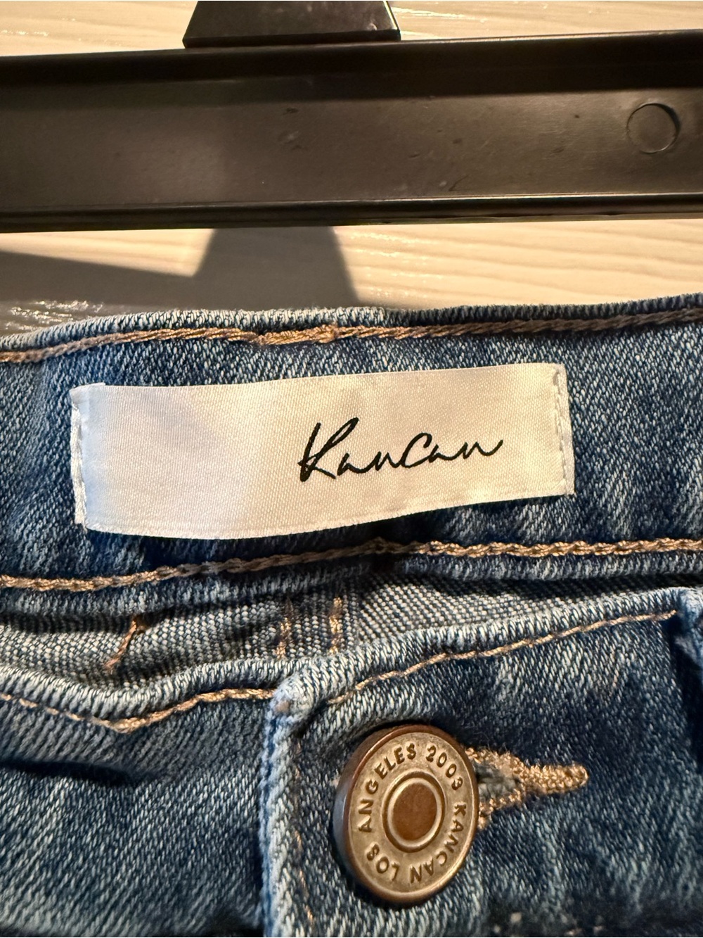 Kancan High Rise Distressed Mom Jeans Light Wash Size 5/26 - Picture 3 of 5